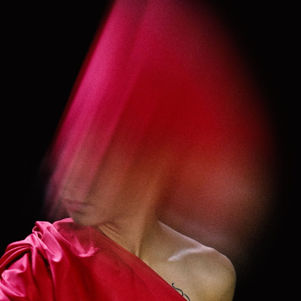 DEVIŅAS DZIRKSTELES